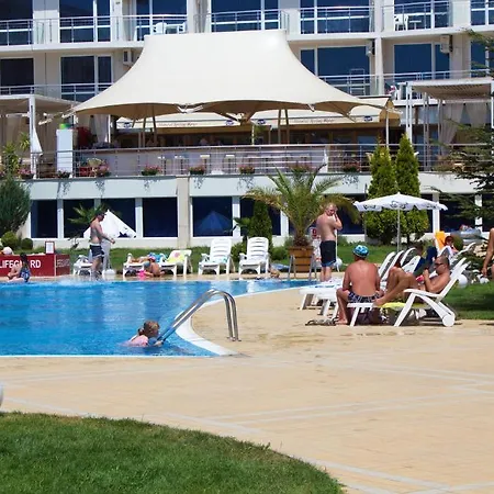 Atlantis 2* بورغاس