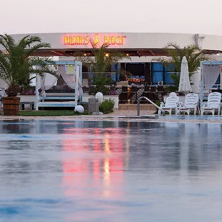 Atlantis فندق